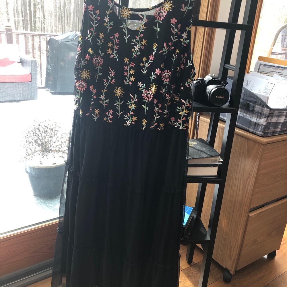Black/Flower dress. NWT from Lane Bryant .